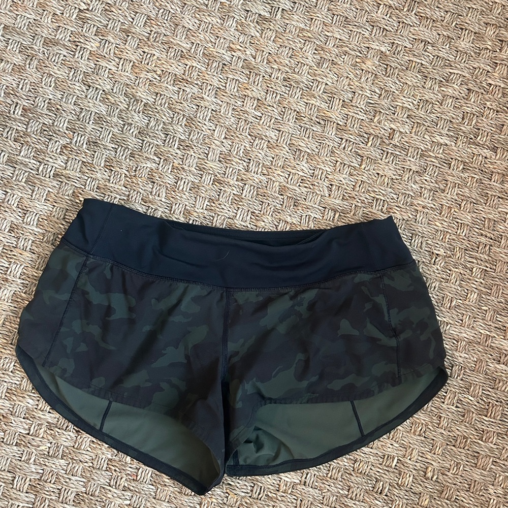 Lululemon Speed Up short 2.5”